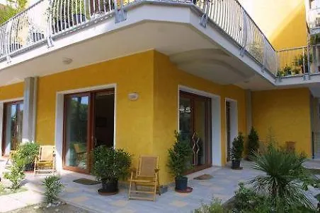 Hotel apartamentowy Mini Sayonara Lido di Jesolo